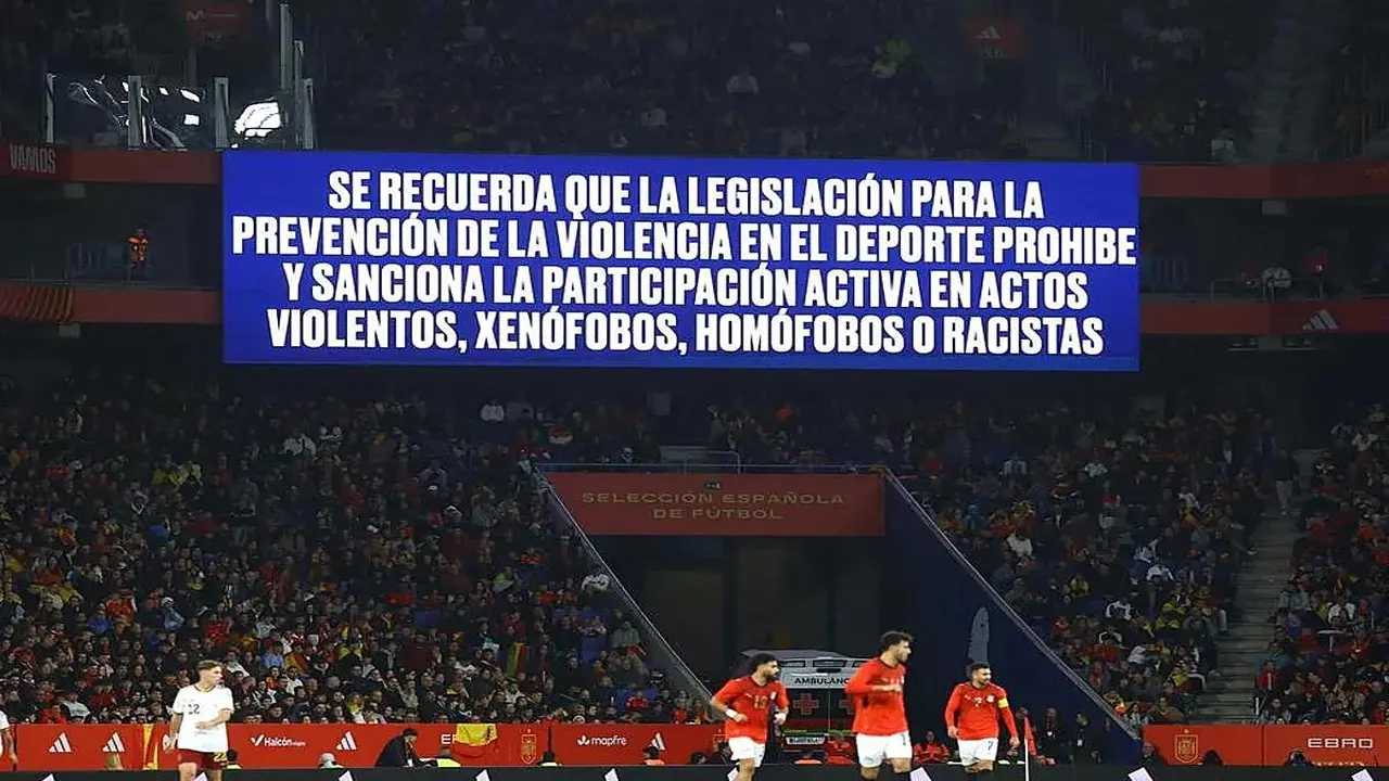 فيفا يتخذ إجراءات تأديبية بحق الاتحاد الإسباني بسبب مباراة منتخب مصر